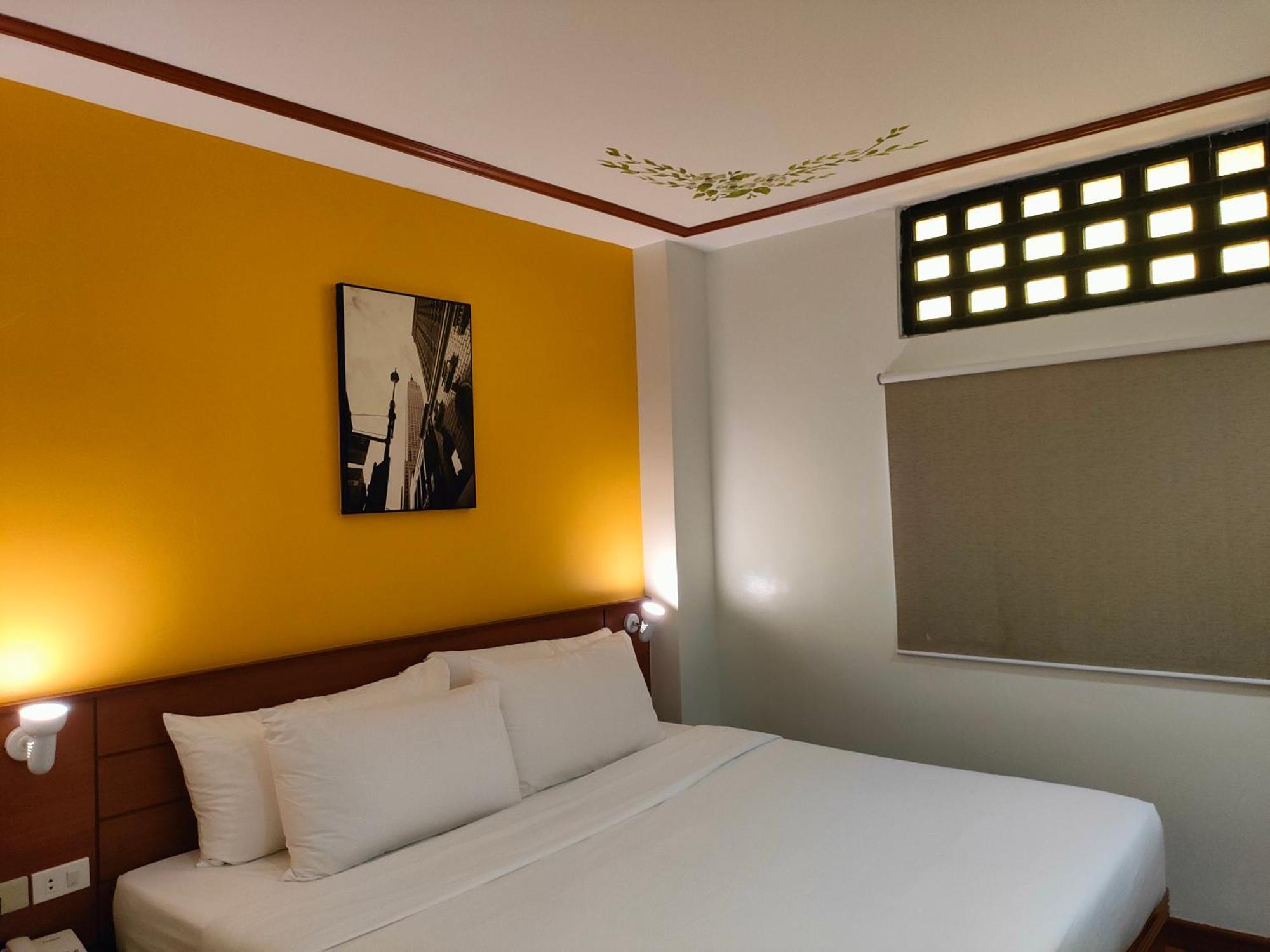 Lavie Hotel Vigan Exterior photo