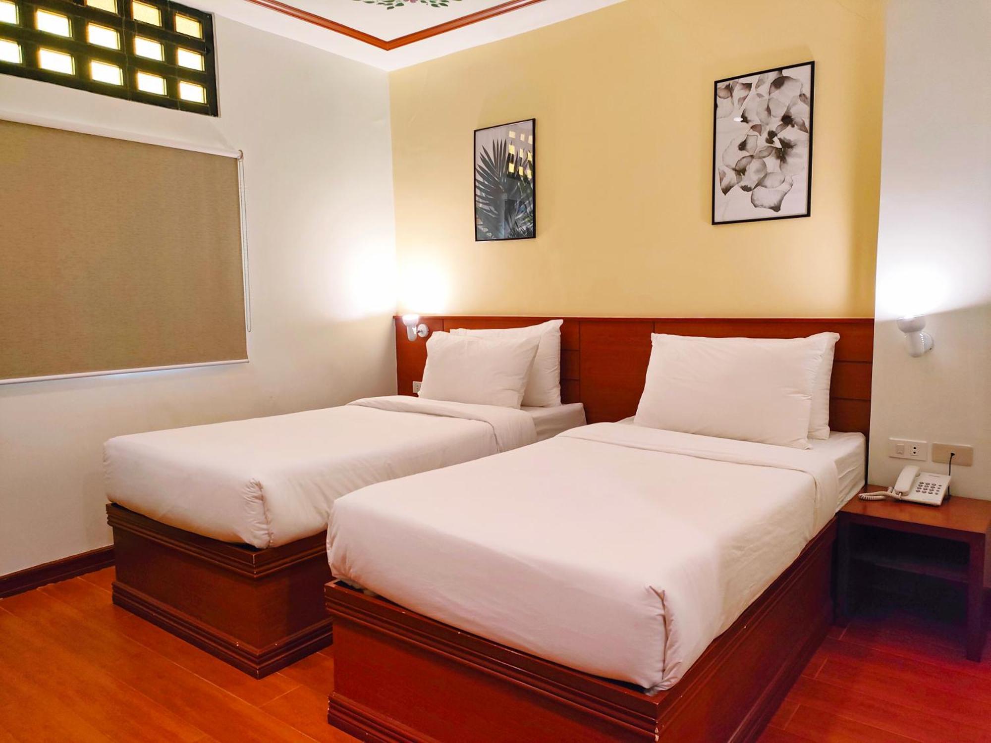 Lavie Hotel Vigan Exterior photo