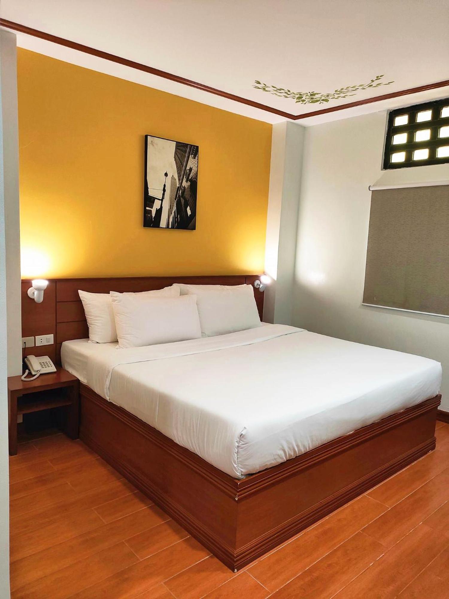 Lavie Hotel Vigan Exterior photo
